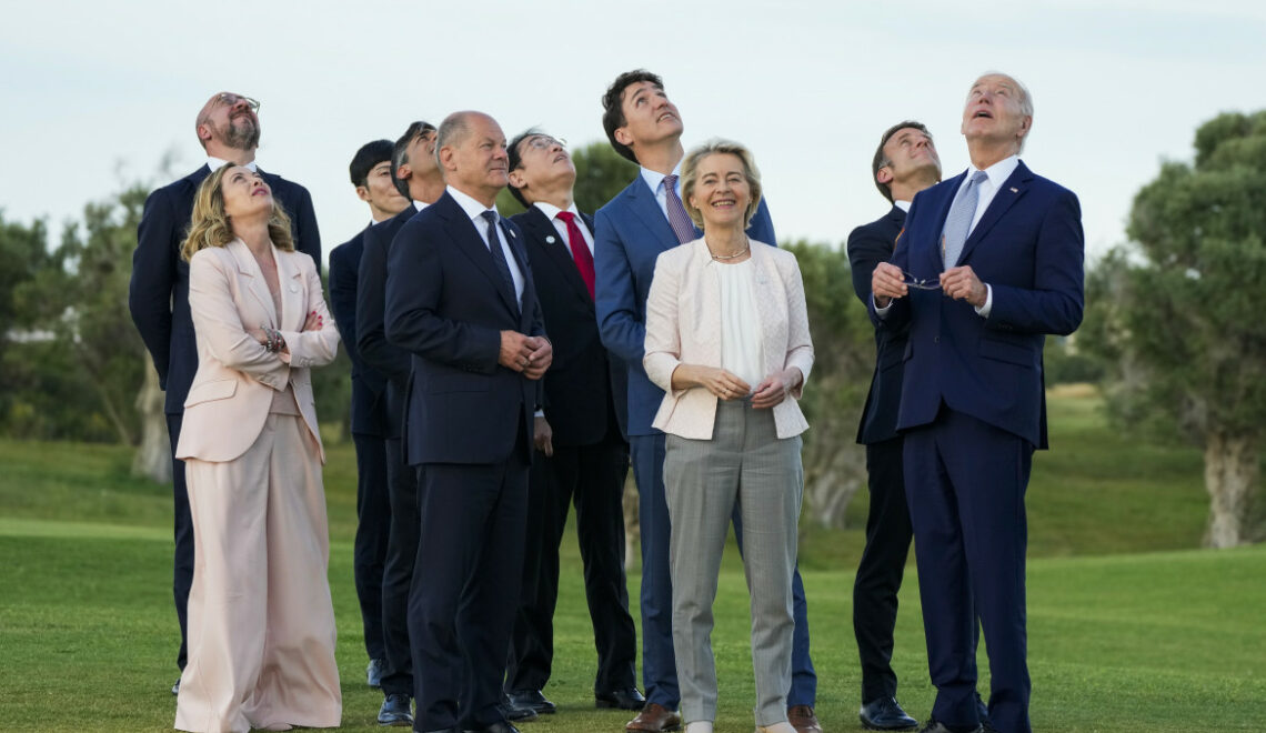 g7